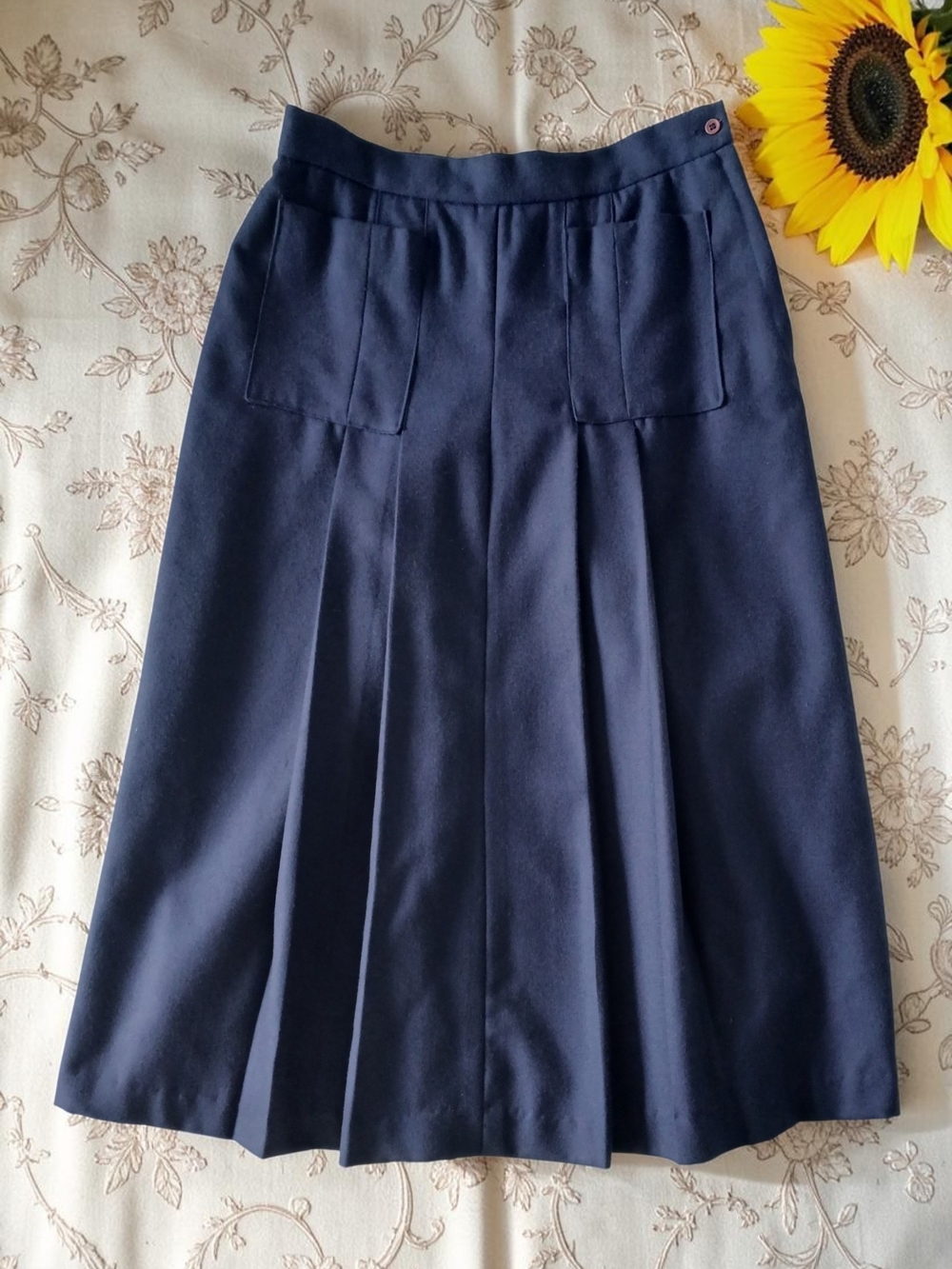Vintage 1970's 100% Wool Shell Navy Pencil Skirt Union Made in Canada